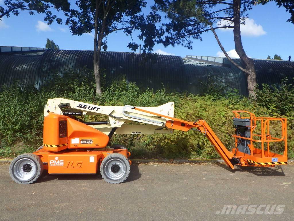 JLG E450AJ Колінчаті підйомники