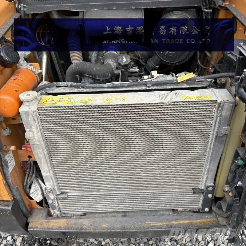 CASE SR 200 Міні-навантажувачі