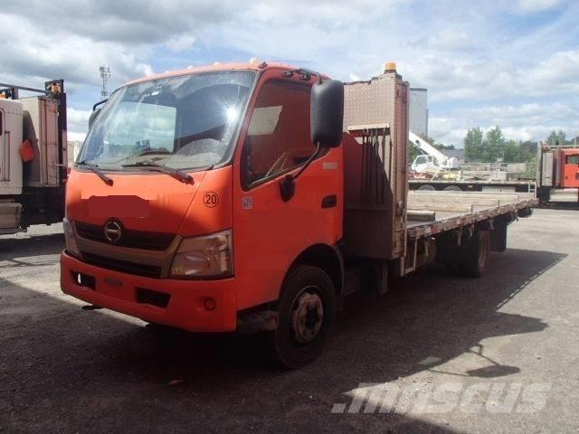 Hino 195 Вантажівки-платформи/бокове розвантаження