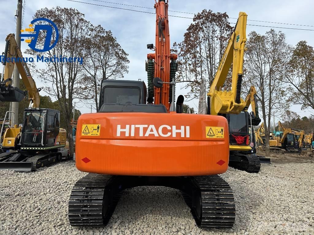 Hitachi ZX 130 Гусеничні екскаватори