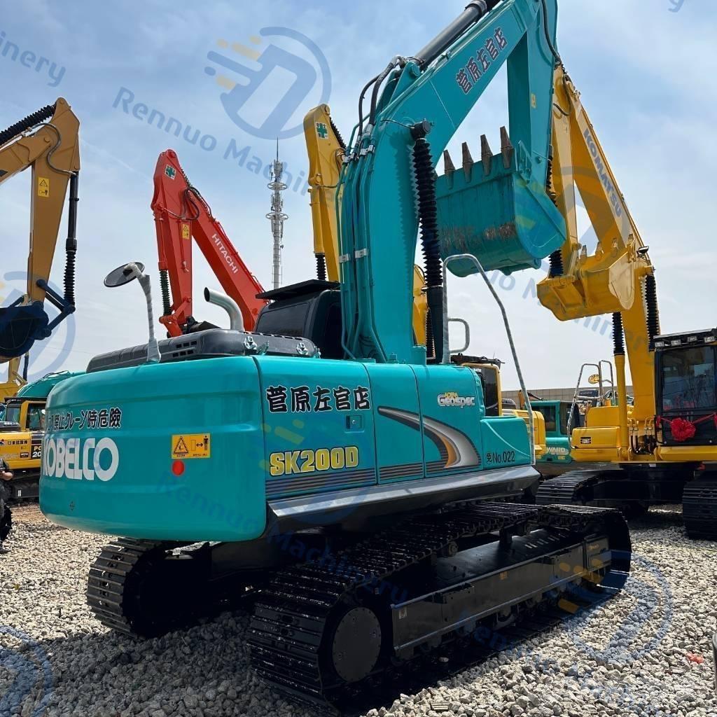 Kobelco SK 200 Гусеничні екскаватори