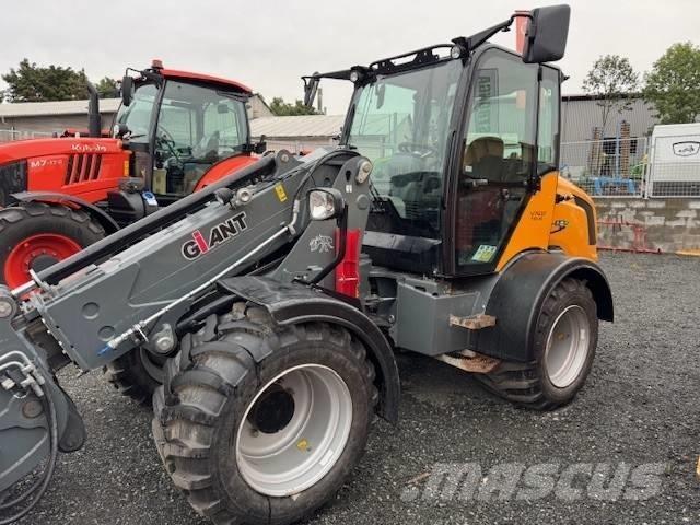 GiANT V 761 T Телескопічний навантажувач