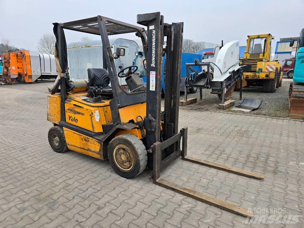 Jungheinrich TFG 25 Газові навантажувачі