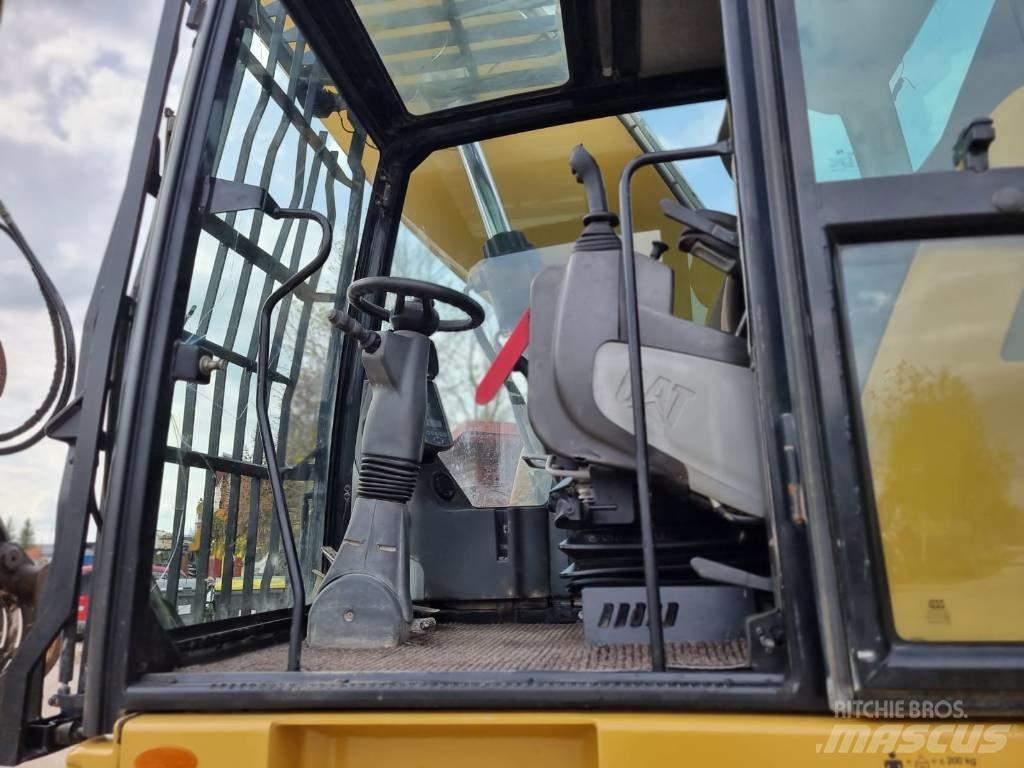 CAT MH 3022 Перевантажувачі металобрухту/промислові навантажувачі