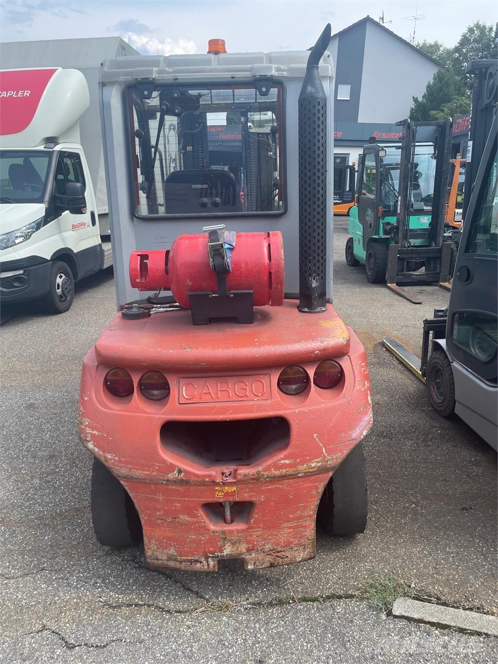 BT C4G300 Газові навантажувачі