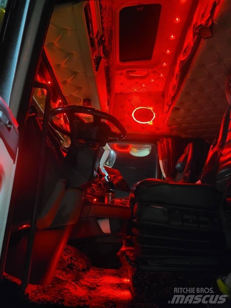 Scania S 650 Тягачі