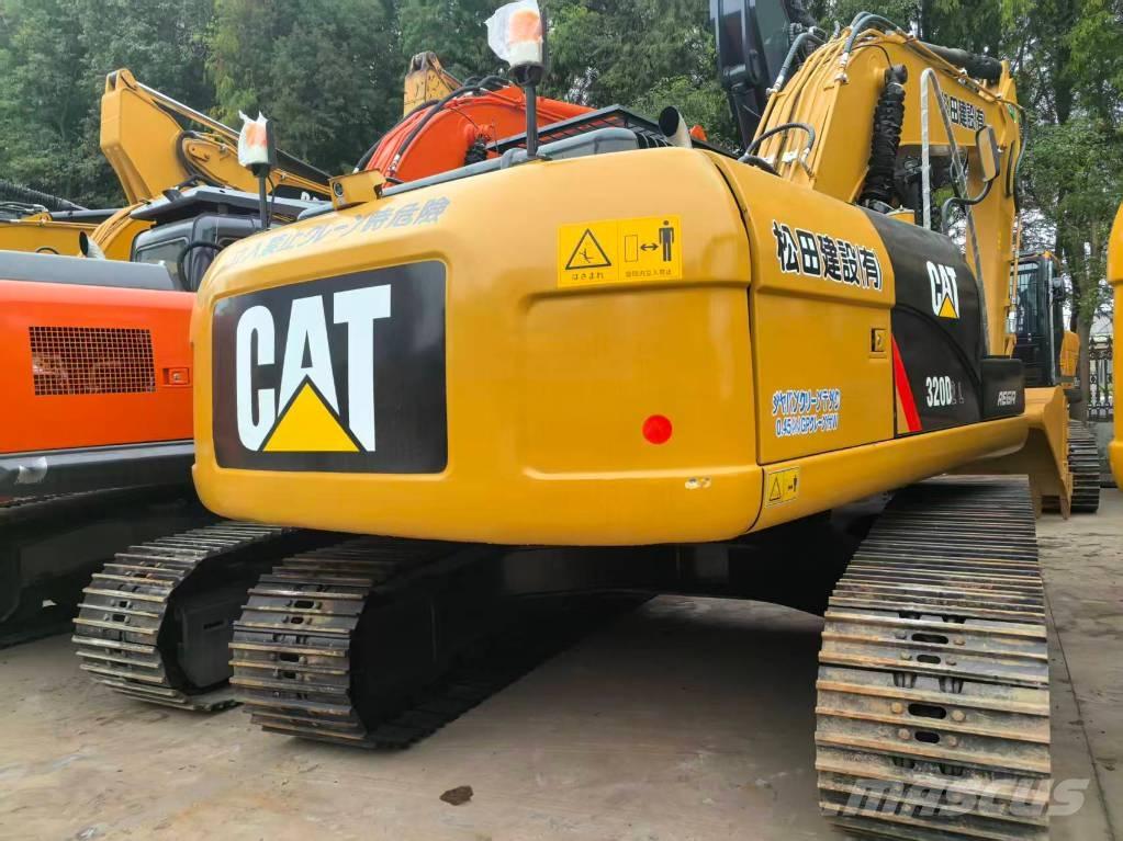 CAT 320D2 Гусеничні екскаватори