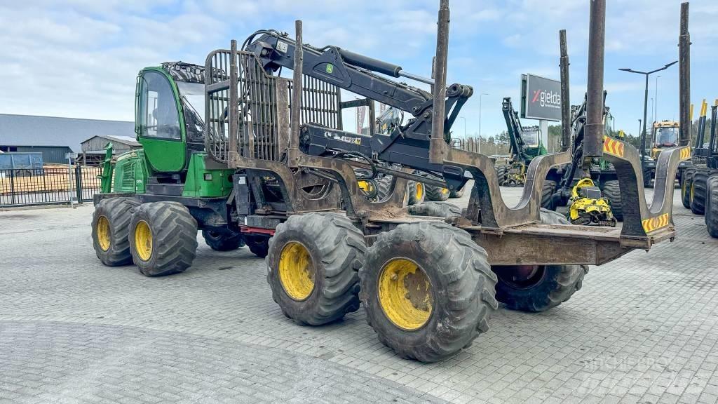 John Deere 1010 E Форвардери