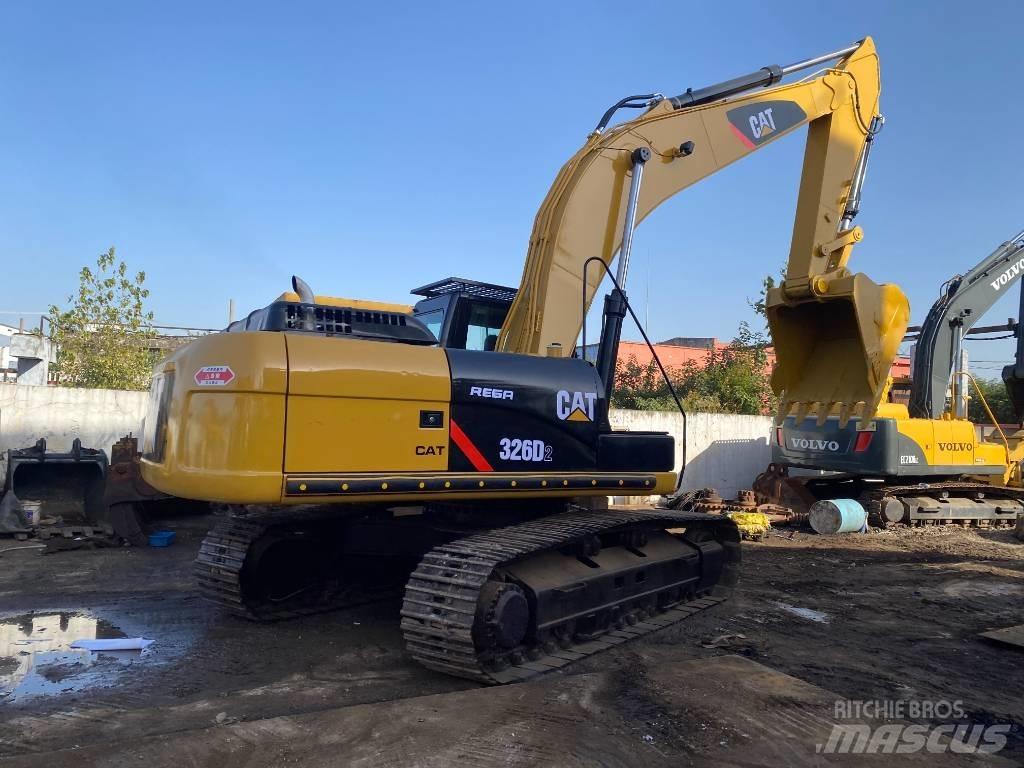 CAT 326 D2L Гусеничні екскаватори