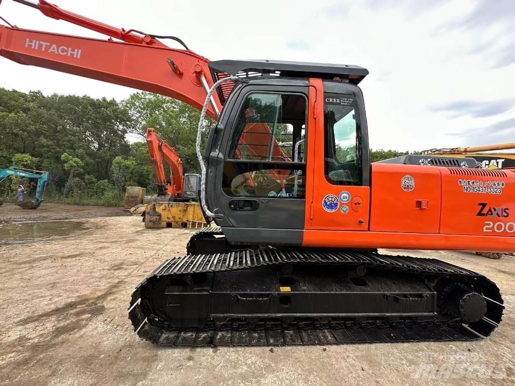 Hitachi ZX 200 Міні-екскаватори < 7т