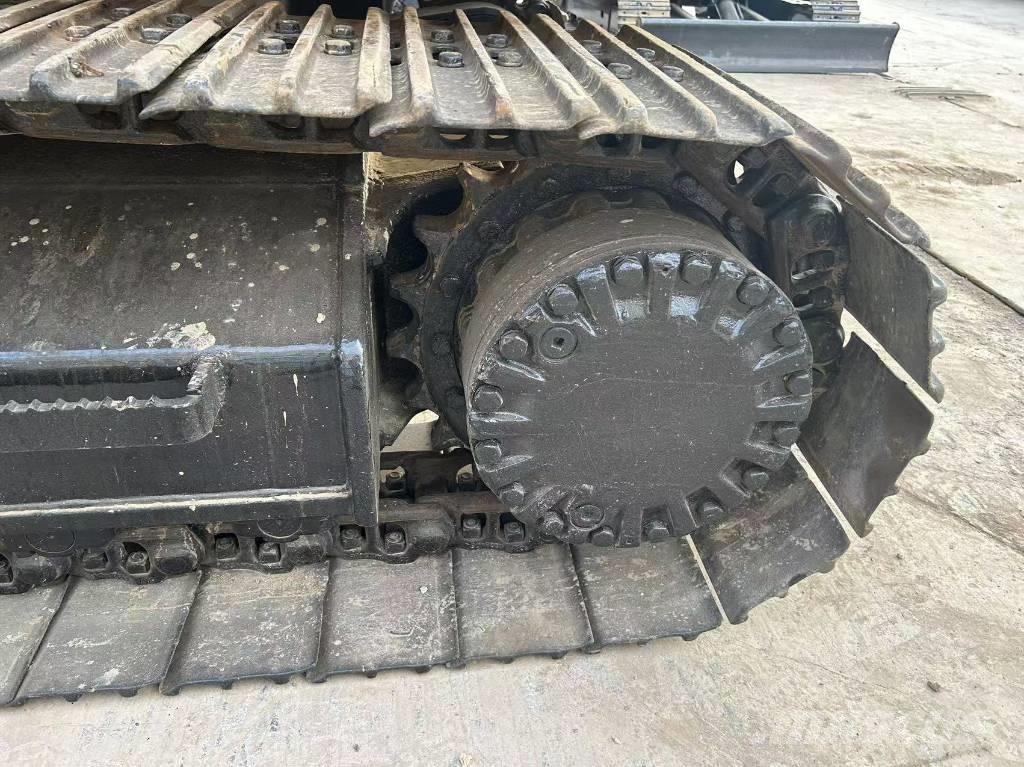 CAT 320 C L Гусеничні екскаватори