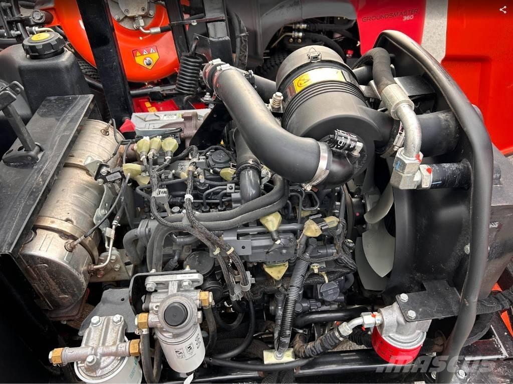 Jacobsen AR722D Грубі косарки