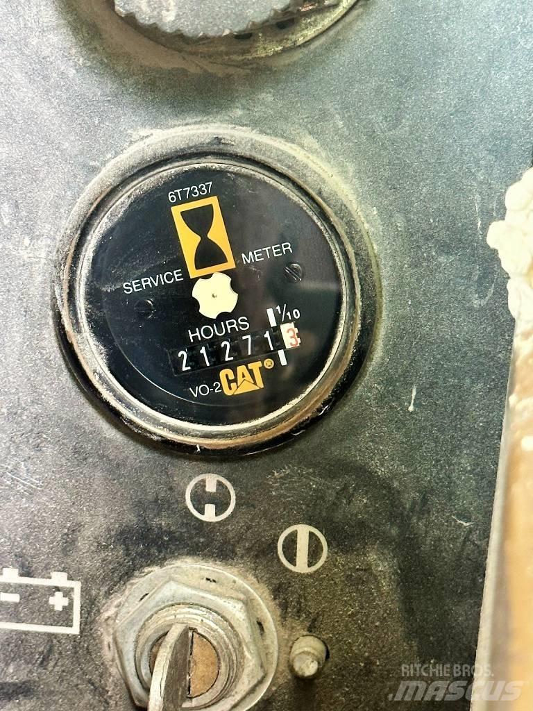 CAT 777 B Міні самоскиди