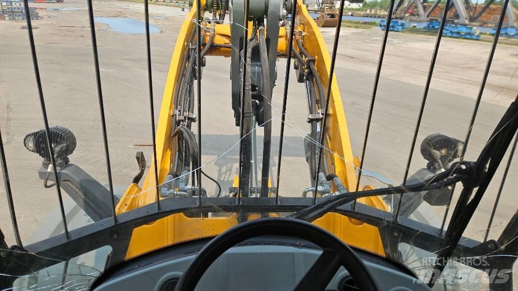 Liebherr L 550 Фронтальні навантажувачі
