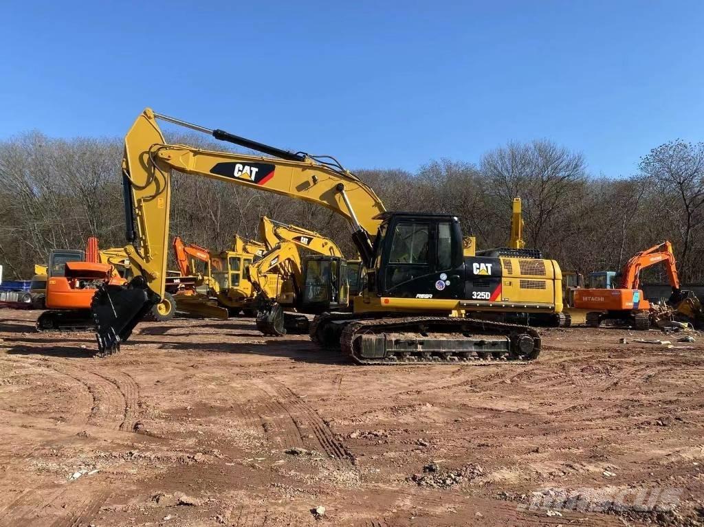 CAT 325 D Гусеничні екскаватори