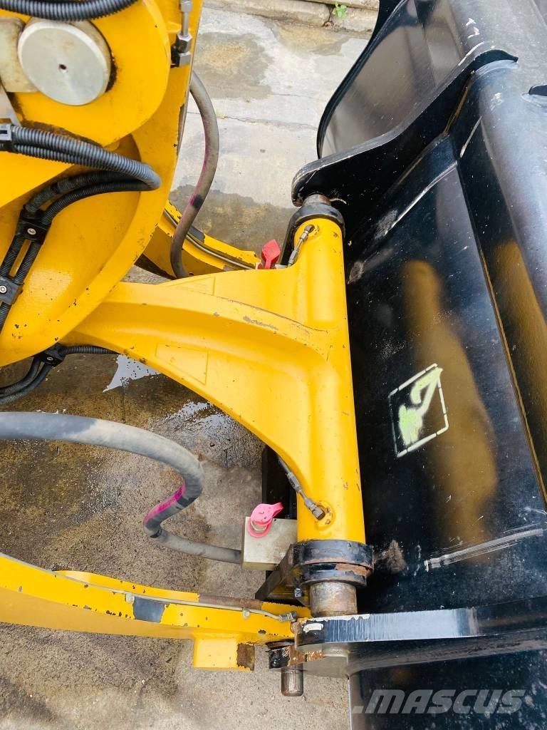 CAT 908-14a Фронтальні навантажувачі