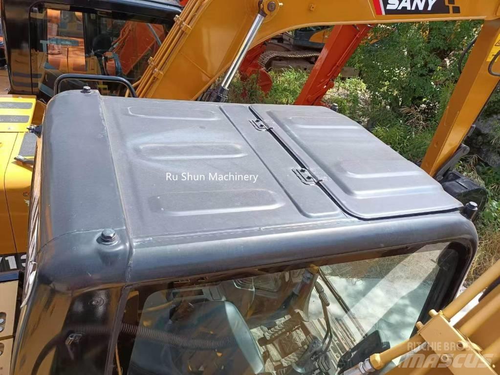 CAT 315 Гусеничні екскаватори
