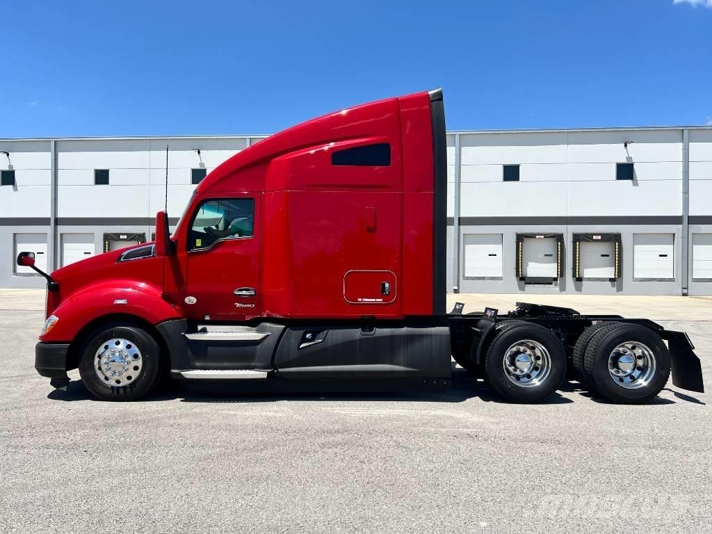 Kenworth T 680 Тягачі