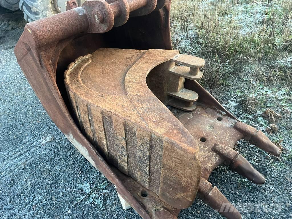 JCB 145 Гусеничні екскаватори