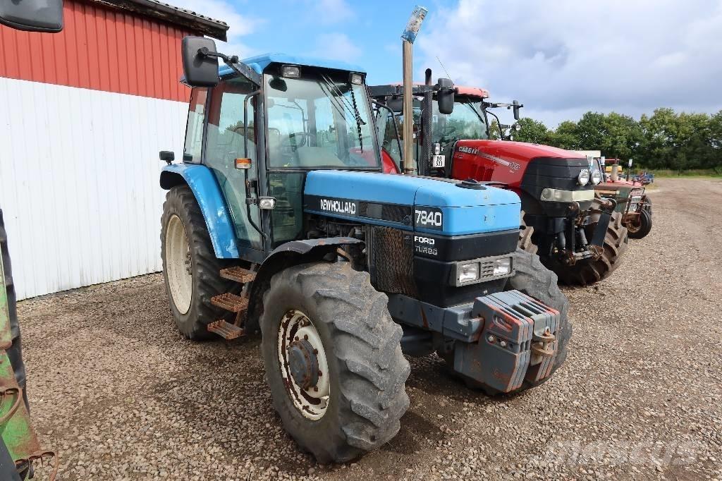 New Holland 7840 Трактори