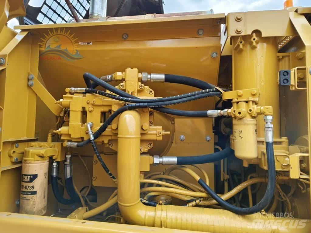 CAT 325 B L Гусеничні екскаватори