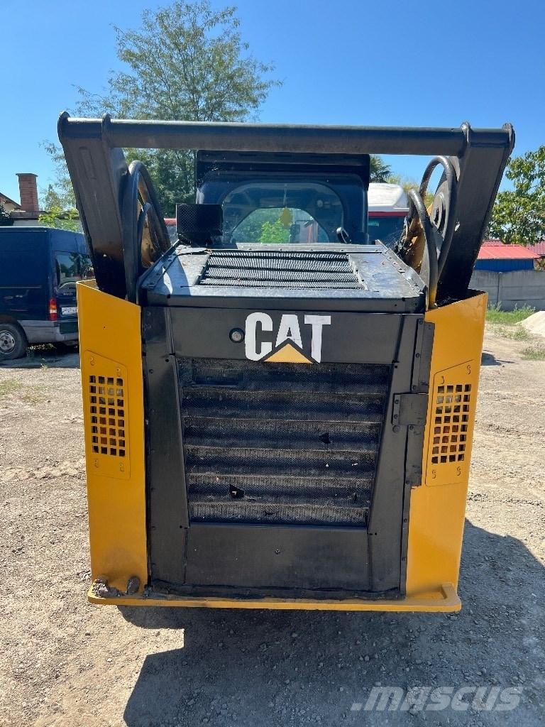 CAT 272 D XHP Міні-навантажувачі