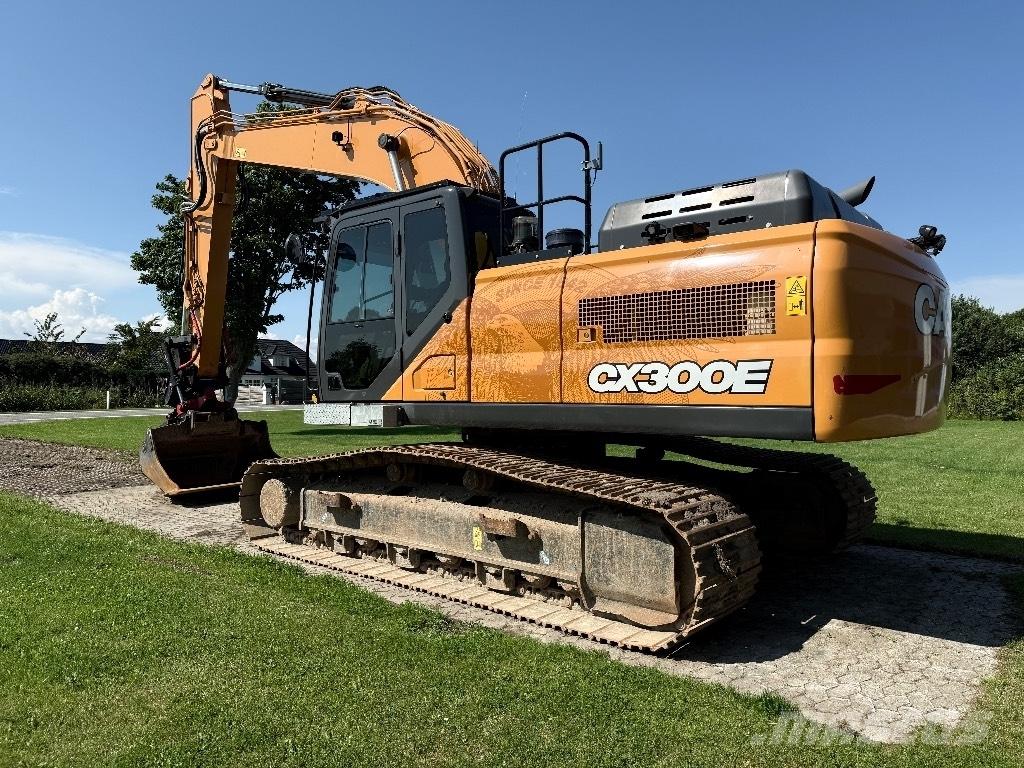 CASE CX 300 E Гусеничні екскаватори