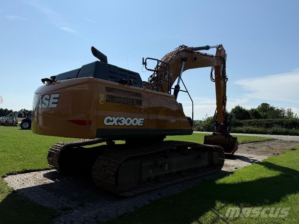 CASE CX 300 E Гусеничні екскаватори