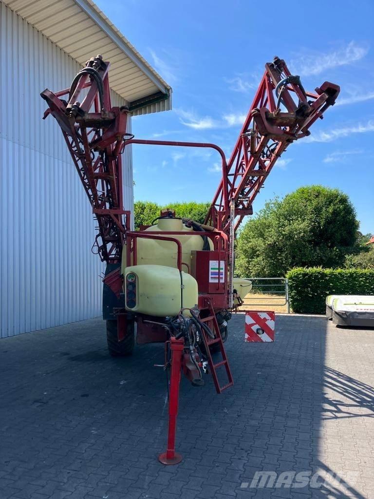Hardi Commander Причіпні обприскувачі