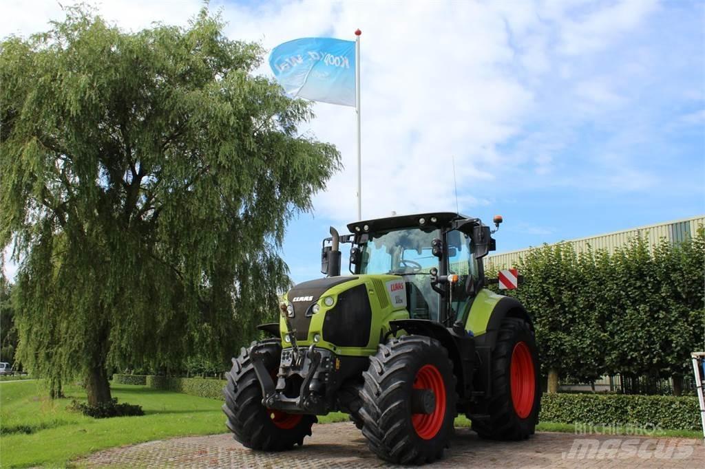 CLAAS Axion 830 Трактори