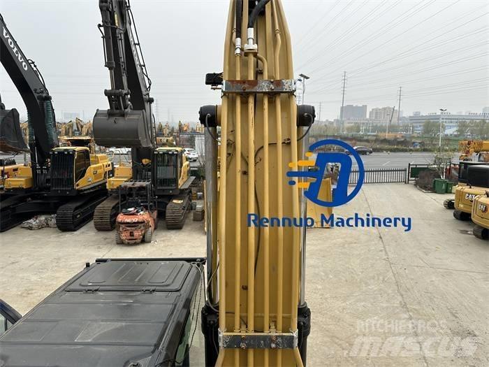 CAT 320GC Гусеничні екскаватори