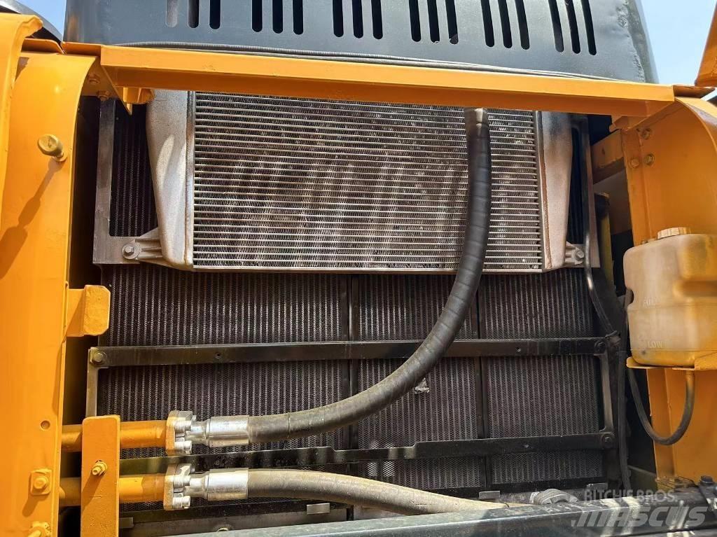 Hyundai R 305LC-9T Гусеничні екскаватори