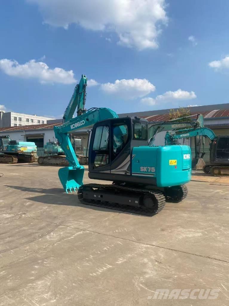 Kobelco SK75-11 Гусеничні екскаватори