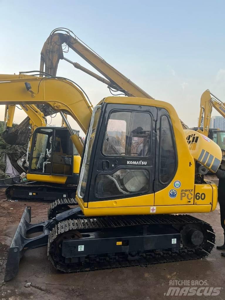 Komatsu PC 60-7 Гусеничні екскаватори