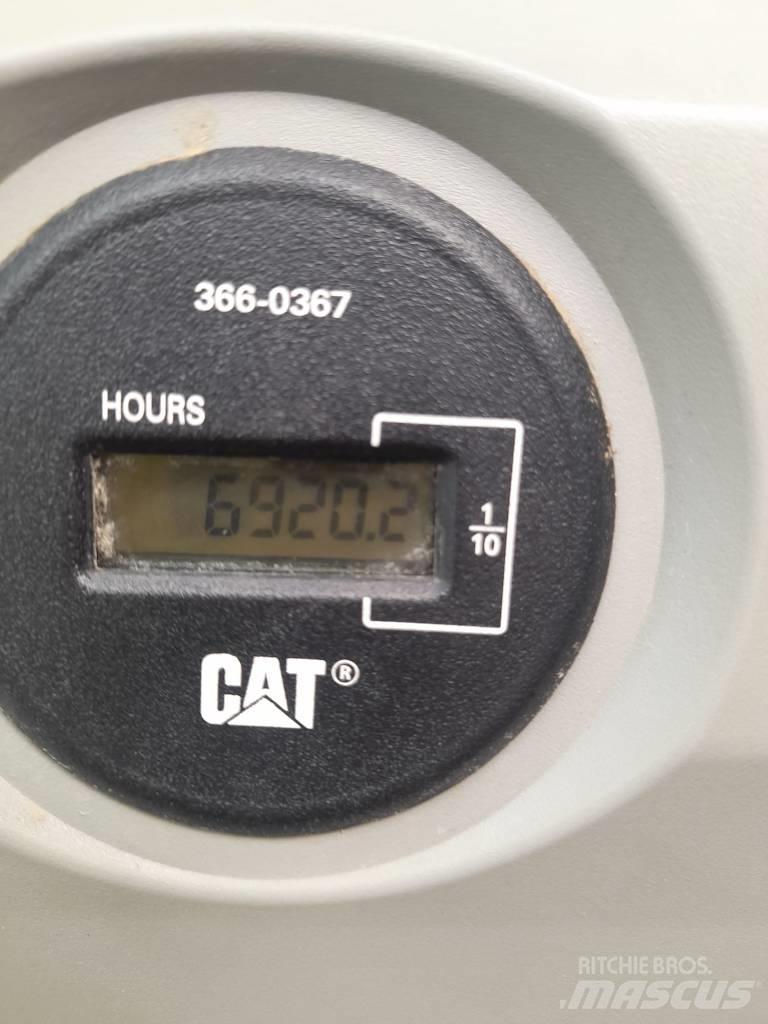 CAT 326 F L N Гусеничні екскаватори