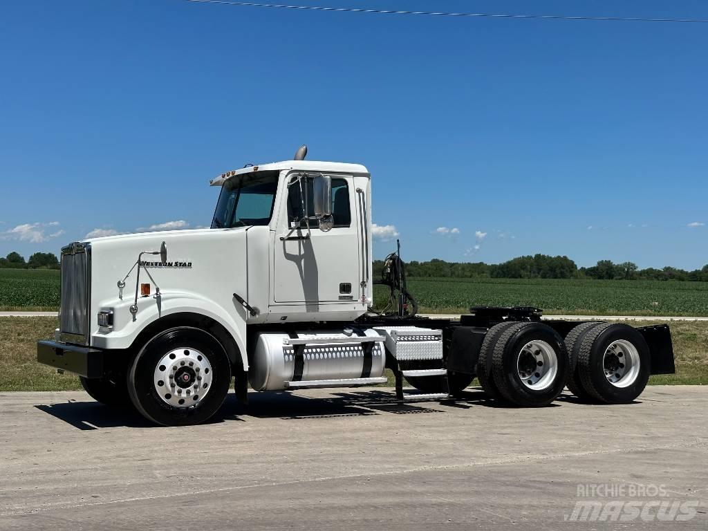 Western Star 4900 Тягачі