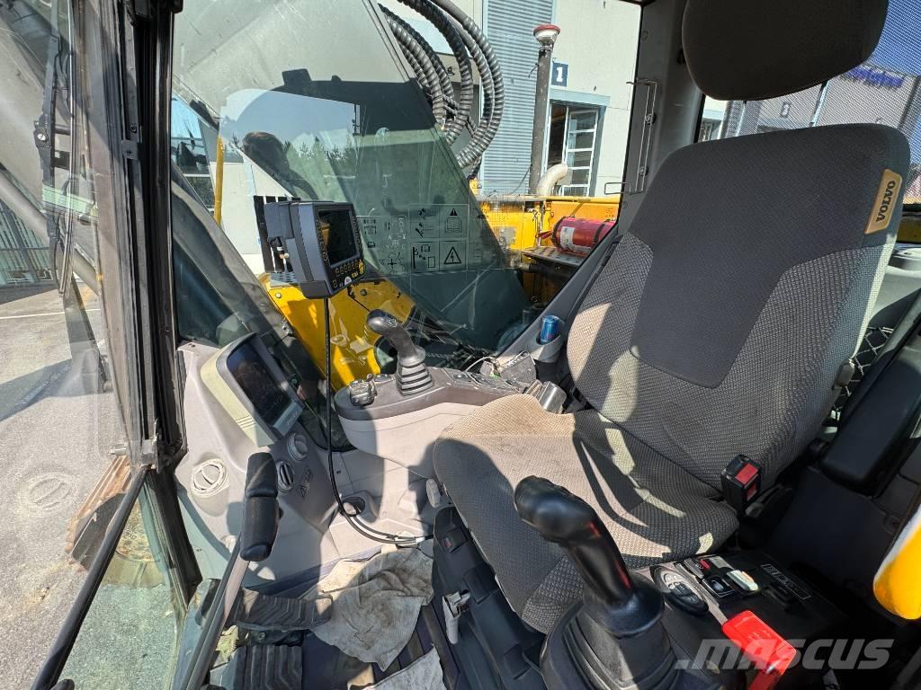 Volvo ECR 305 C L Гусеничні екскаватори