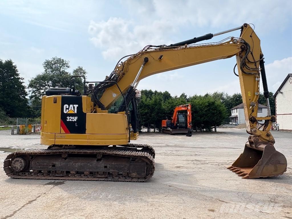 CAT 325 FL CR Гусеничні екскаватори