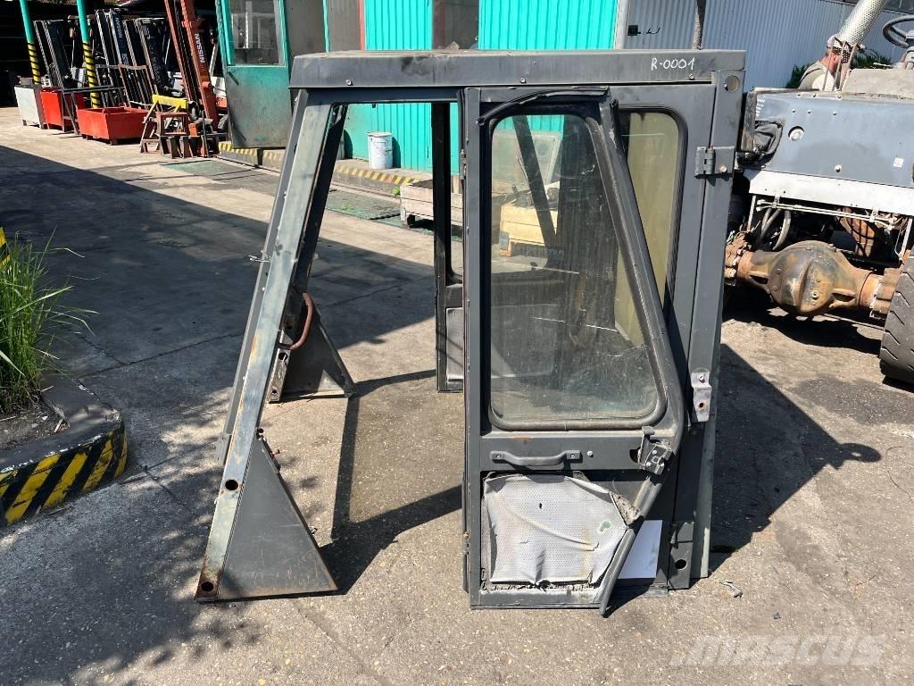 Nissan CABIN W-1038 Кабіна