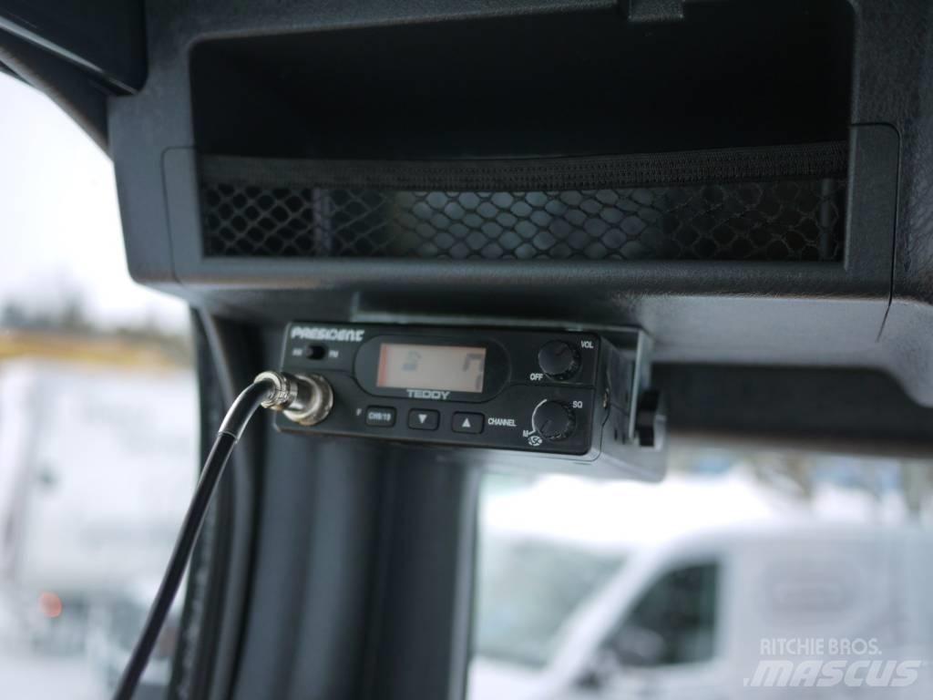 Hyundai R 55W-9A Колісні екскаватори