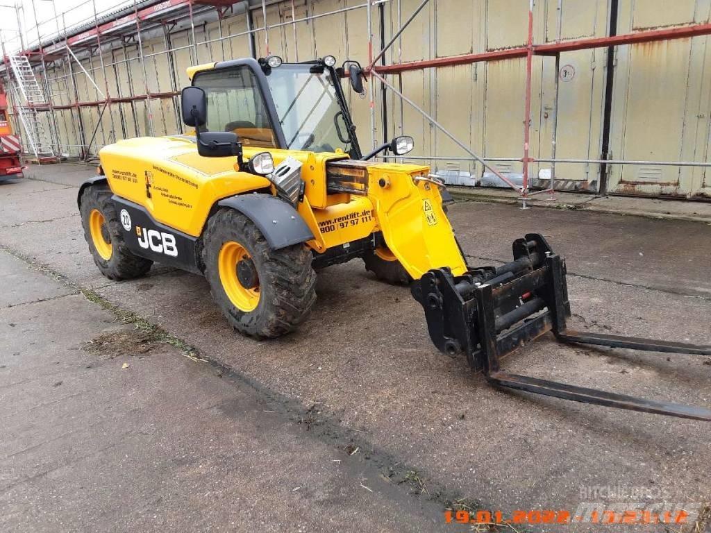 JCB 525-60 Телескопічні навантажувачі
