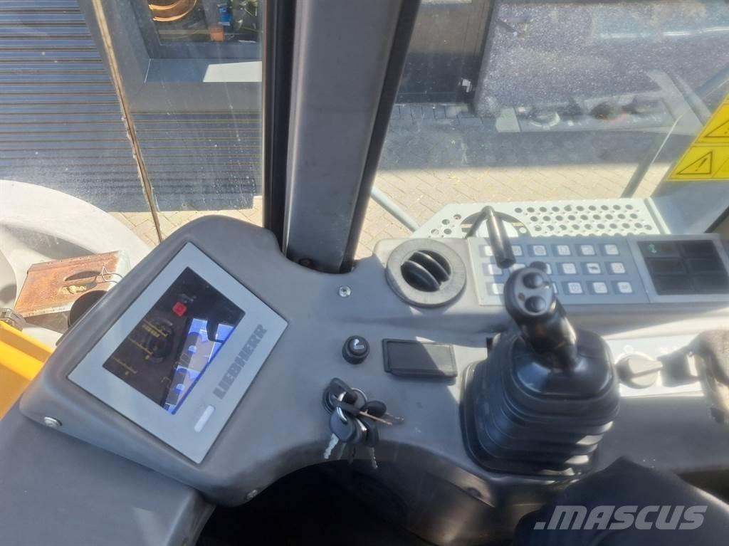 Liebherr L580 Фронтальні навантажувачі