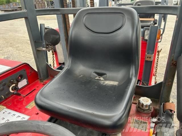 Moffett M5500 Навантажувачі підвищеної прохідності