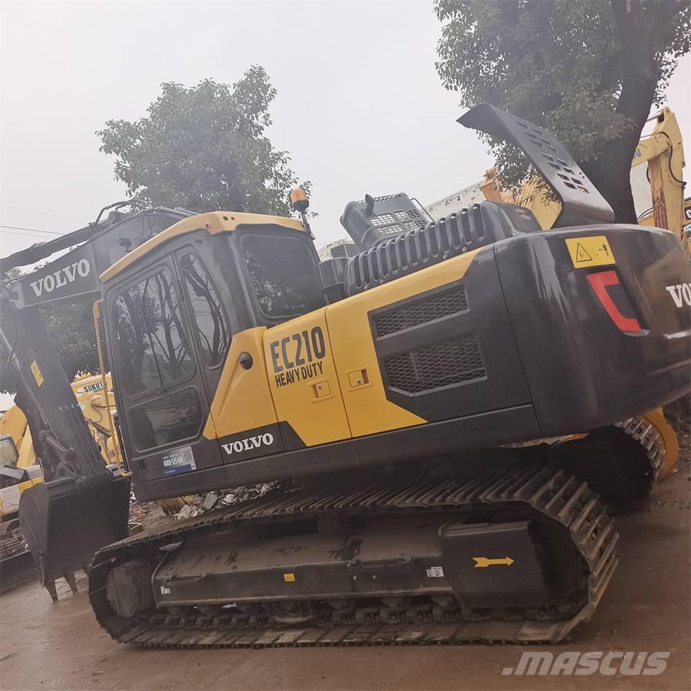Volvo EC 210D Гусеничні екскаватори