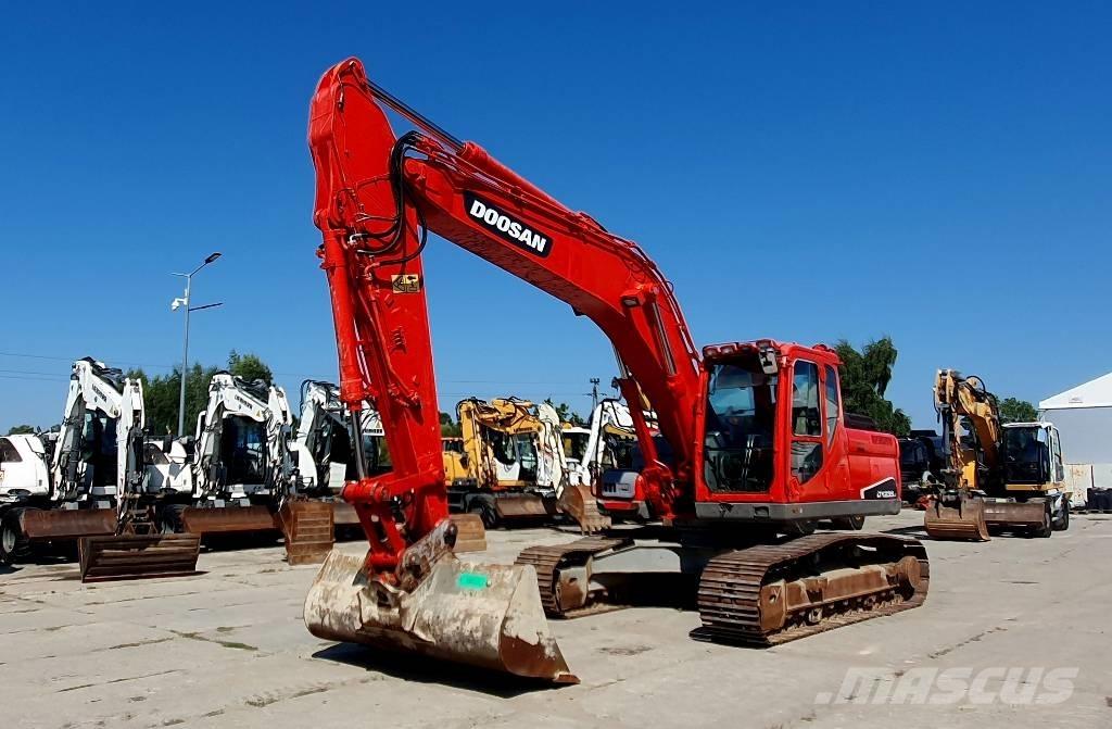 Doosan DX 235 LC Гусеничні екскаватори