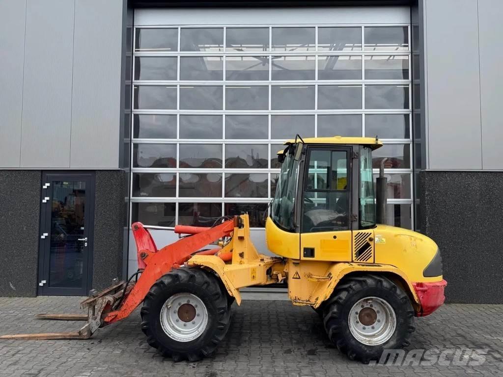 Volvo L35B Фронтальні навантажувачі