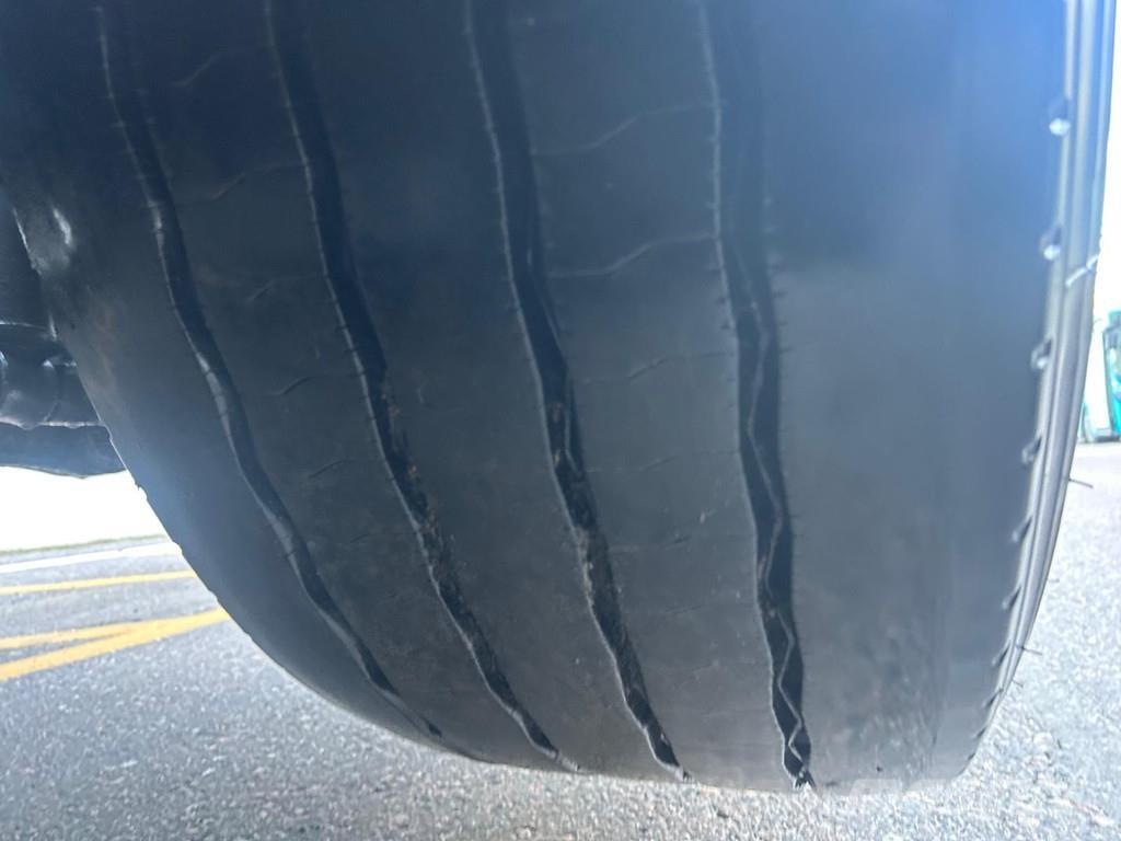 Volvo FH Шасі з кабіною