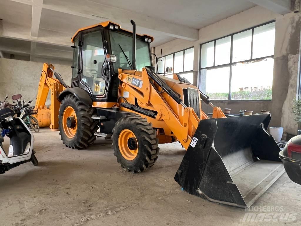 JCB 3 CX Екскаватори-навантажувачі