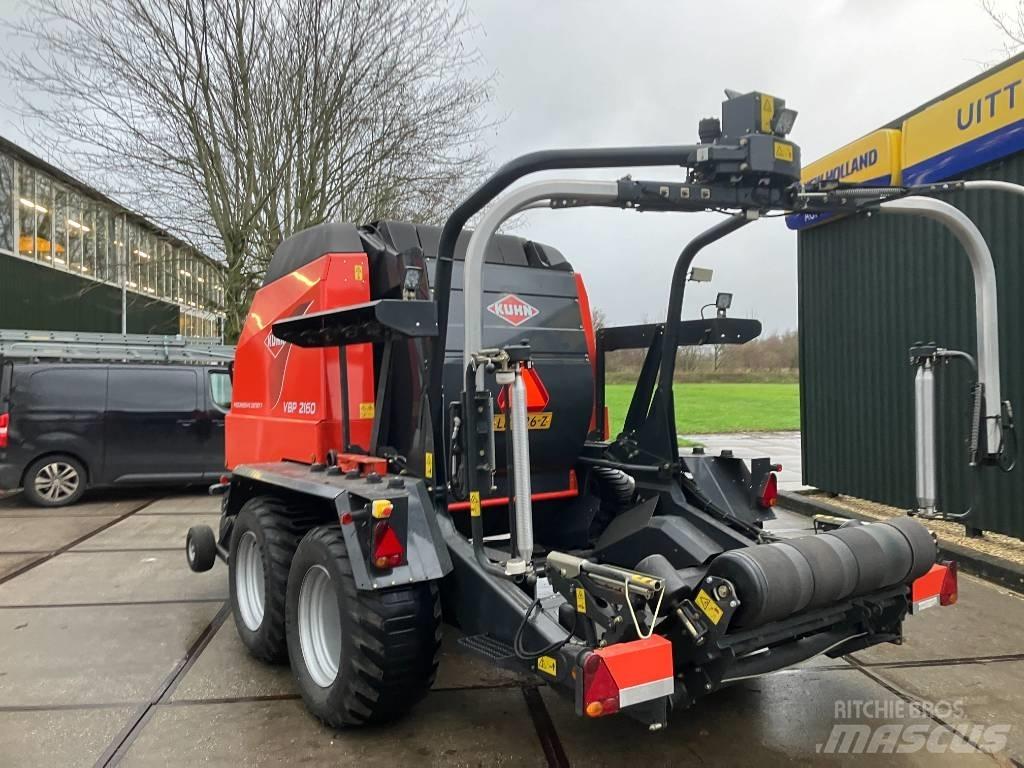 Kuhn VBP 2160 Рулонні прес-підбирачі