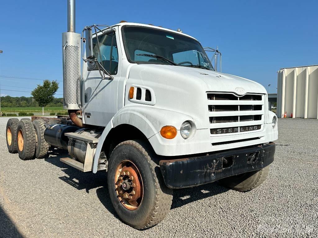 Sterling L 7500 Шасі з кабіною
